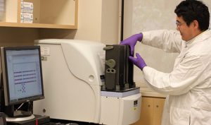 Perkin Elmer EnVision Multilabel Reader - high throughput biochemical assay detection system