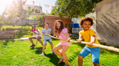 kids playing tug of war
